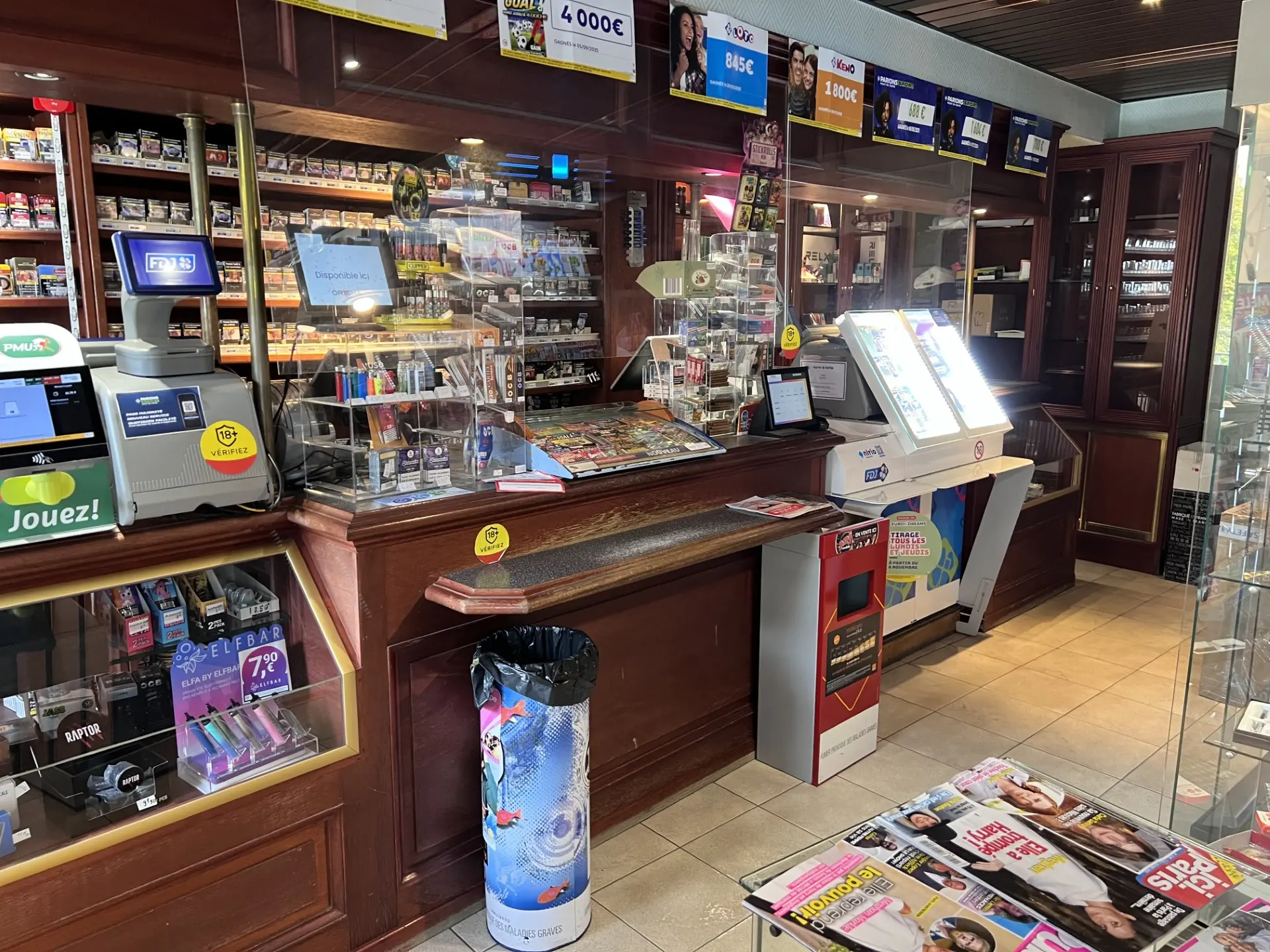 Vue du comptoir et des produits